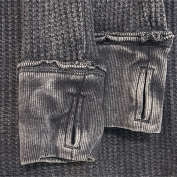 WE THE FREE - Roll with it waffle Thermal Long Sleeve Top Black / Charcoal XS - Picture 2 of 9